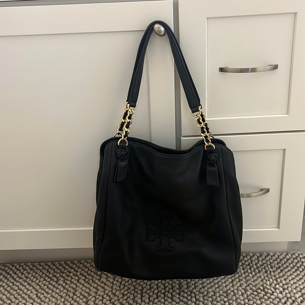 Tory Burch bag. Used in good condition